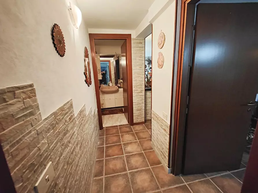 Immagine 8 di Casa semindipendente in vendita  a Ameglia