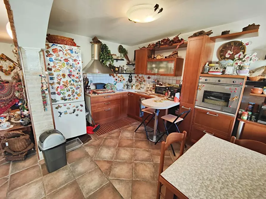 Immagine 5 di Casa semindipendente in vendita  a Ameglia