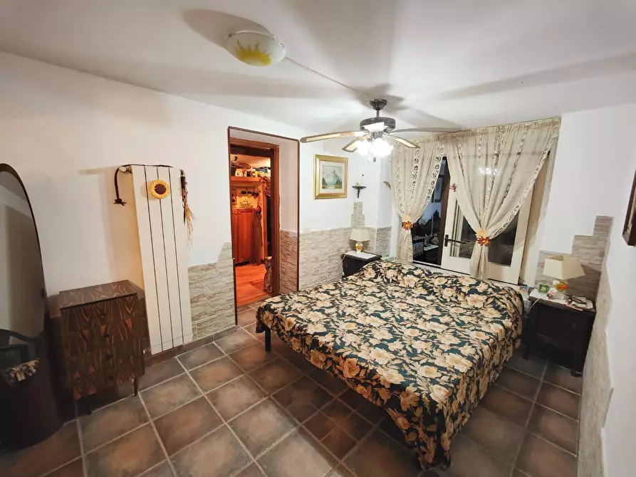 Immagine 11 di Casa semindipendente in vendita  a Ameglia