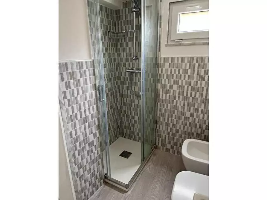 Immagine 5 di Casa semindipendente in vendita  a Massa