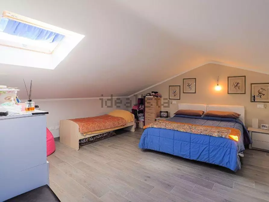 Immagine 11 di Villetta a schiera in vendita  a Massa