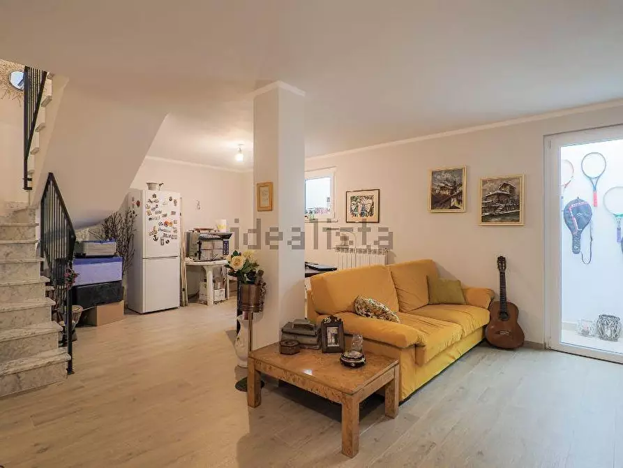 Immagine 16 di Villetta a schiera in vendita  a Massa