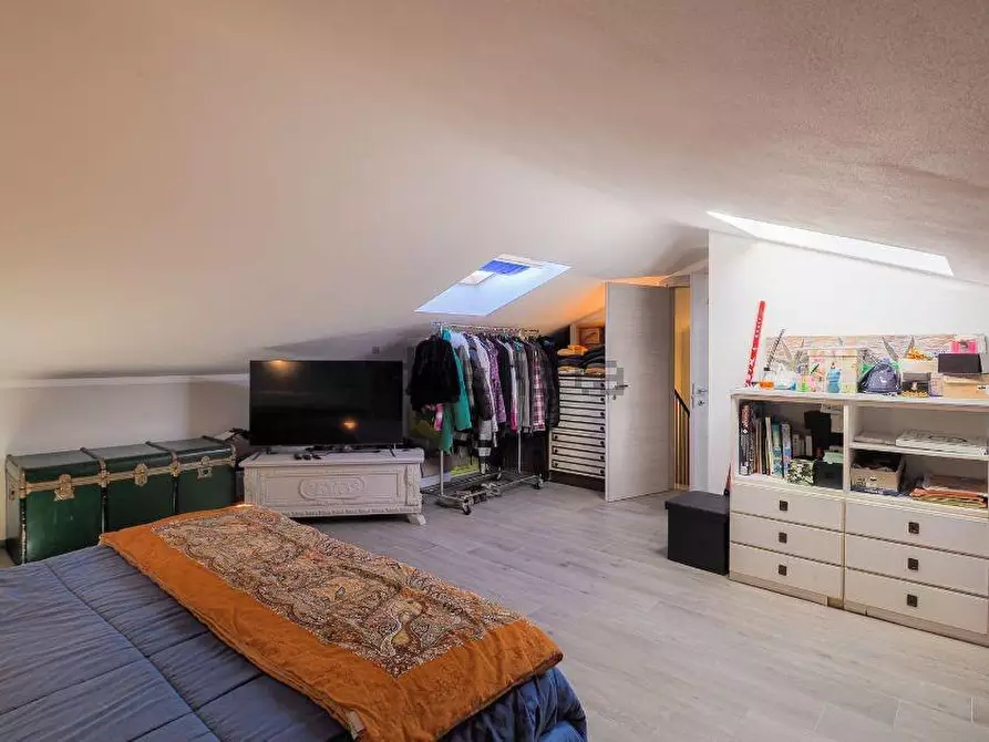 Immagine 12 di Villetta a schiera in vendita  a Massa