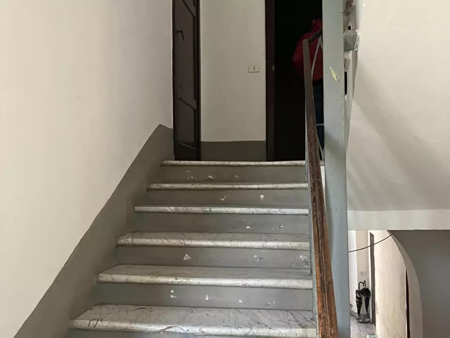 Immagine 3 di Appartamento in vendita  a Massa