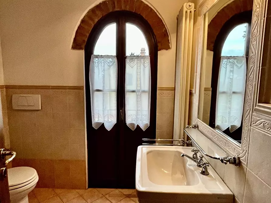 Immagine 33 di Rustico / casale in vendita  a Montopoli In Val D'arno