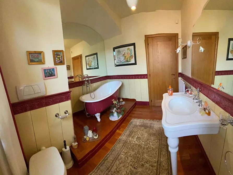 Immagine 8 di Villa in vendita  a Grosseto