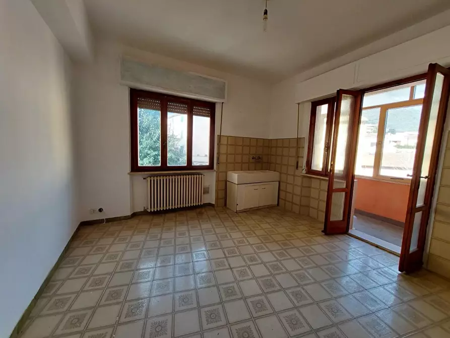 Immagine 2 di Appartamento in vendita  a Buti