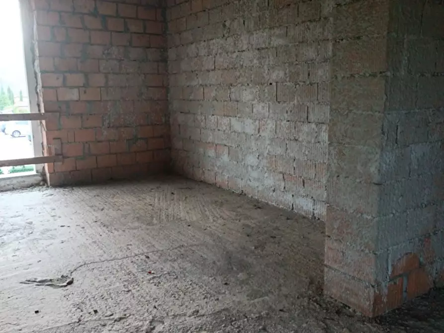 Immagine 3 di Villa in vendita  a Barga