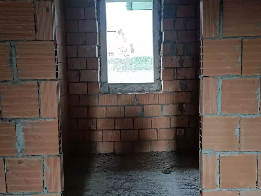 Immagine 6 di Villa in vendita  a Barga