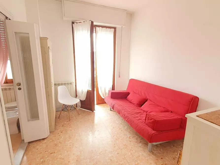 Immagine 8 di Appartamento in vendita  a Massa