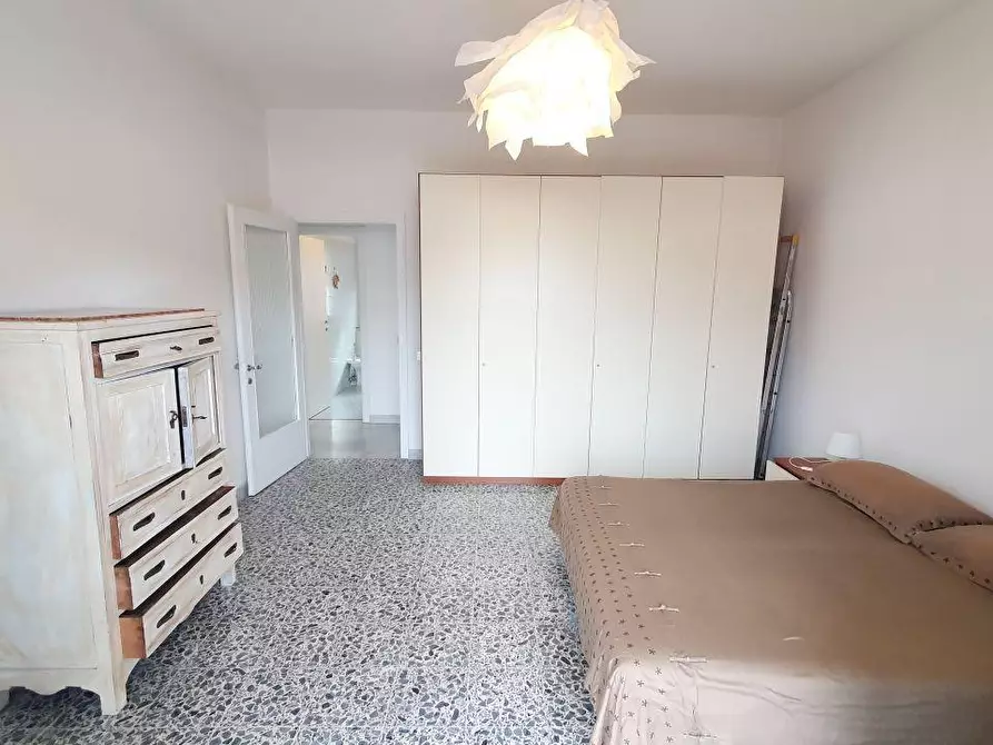 Immagine 13 di Appartamento in vendita  a Massa