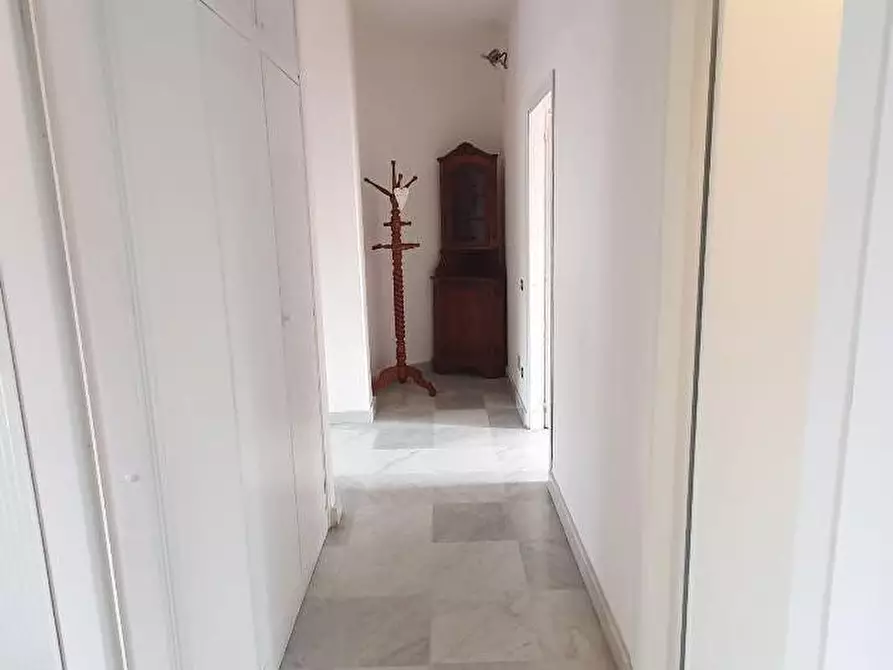 Immagine 19 di Appartamento in vendita  a Massa