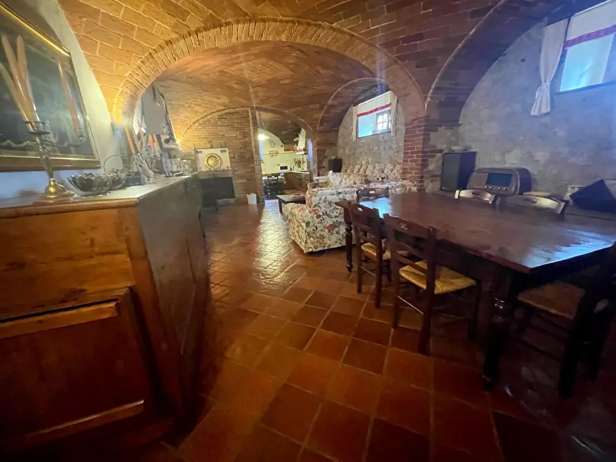 Immagine 2 di Porzione di casa in vendita  a Monteriggioni