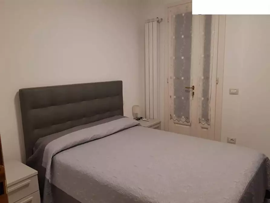 Immagine 10 di Appartamento in affitto  a Forte Dei Marmi