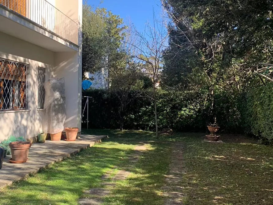 Immagine 22 di Appartamento in affitto  a Forte Dei Marmi