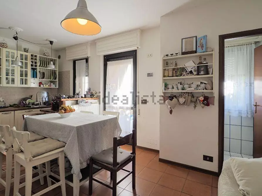 Immagine 8 di Porzione di casa in vendita  a Massa