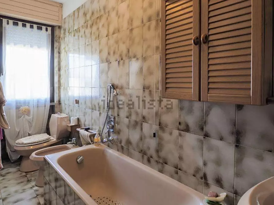 Immagine 20 di Porzione di casa in vendita  a Massa