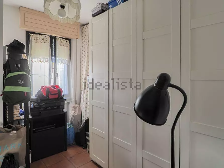 Immagine 18 di Porzione di casa in vendita  a Massa