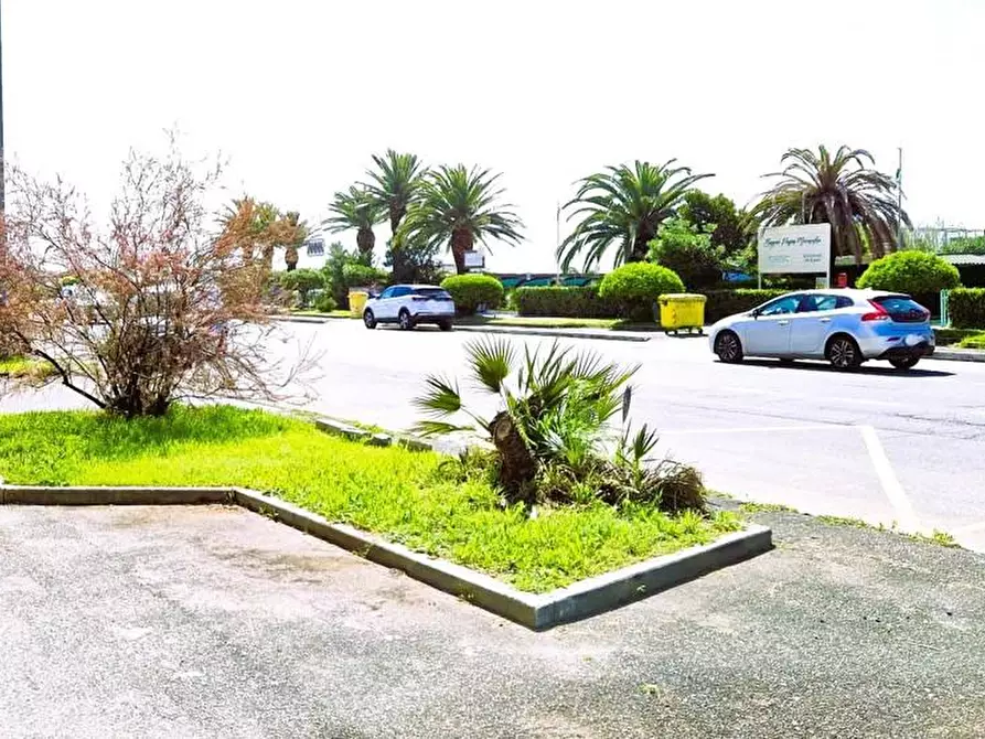 Immagine 3 di Appartamento in vendita  a Massa