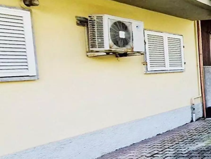 Immagine 6 di Appartamento in vendita  a Massa