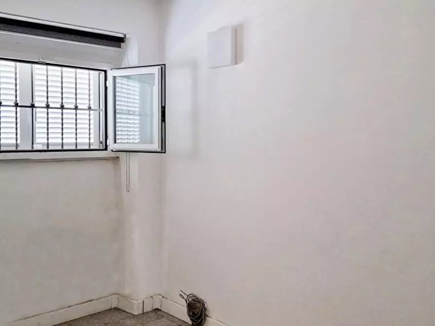 Immagine 11 di Appartamento in vendita  a Massa