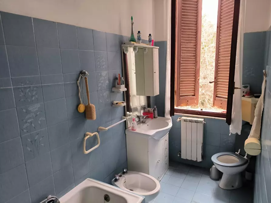 Immagine 12 di Appartamento in vendita  a Carrara