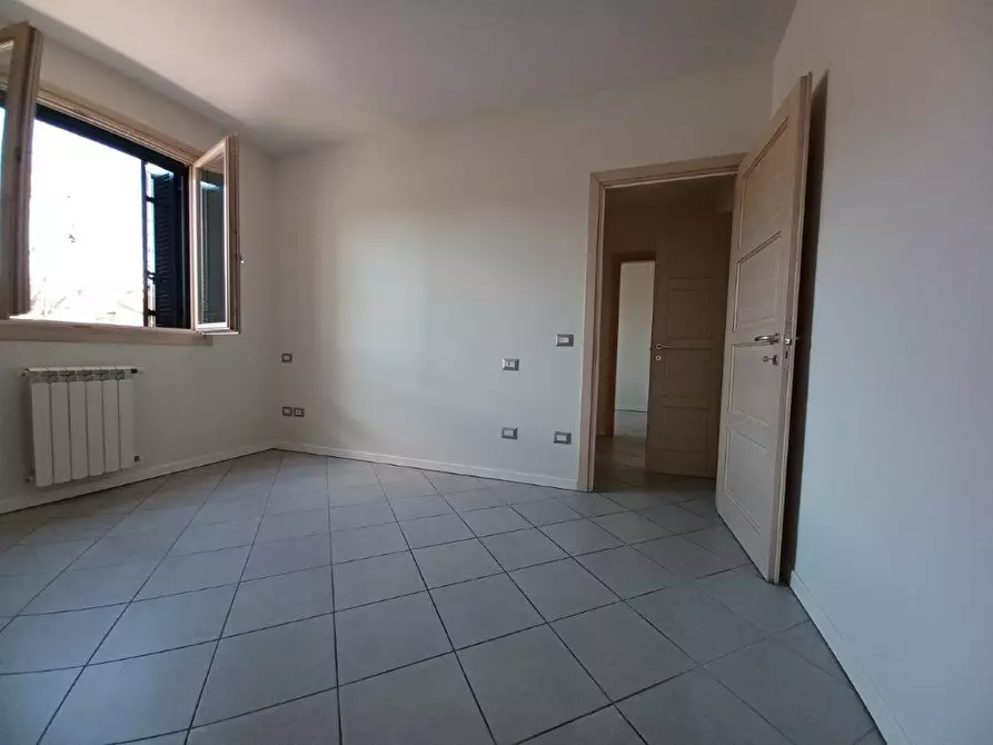 Immagine 12 di Appartamento in vendita  a Montelupo Fiorentino