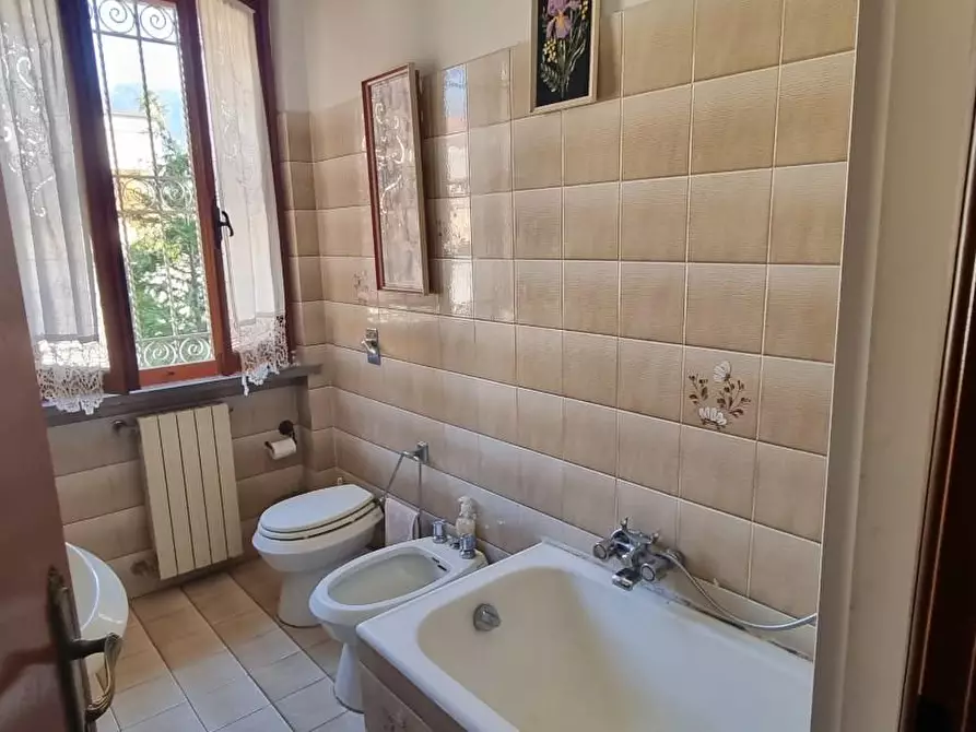 Immagine 20 di Villetta a schiera in vendita  a Massa