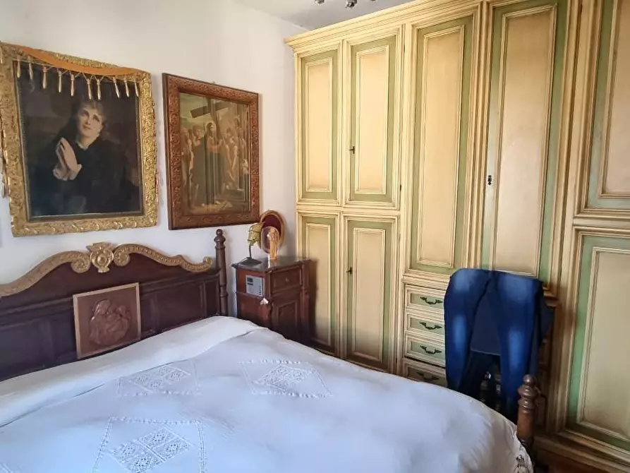 Immagine 14 di Villetta a schiera in vendita  a Massa