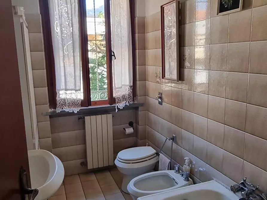 Immagine 22 di Villetta a schiera in vendita  a Massa