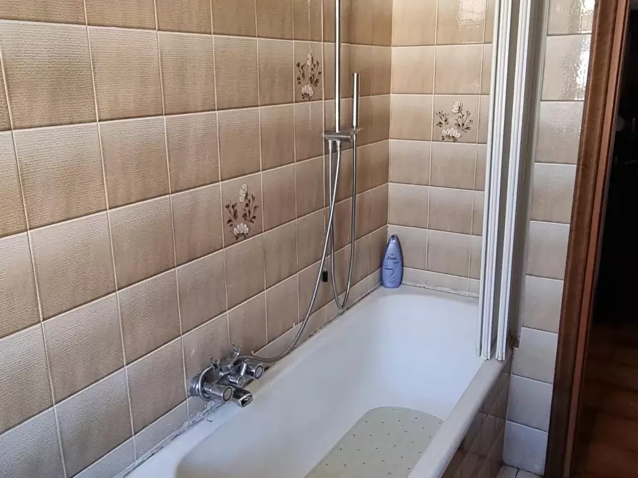 Immagine 21 di Villetta a schiera in vendita  a Massa