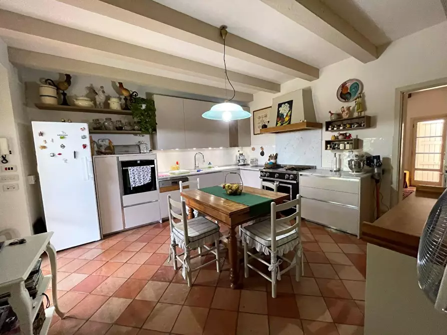 Immagine 6 di Rustico / casale in vendita  a Pisa