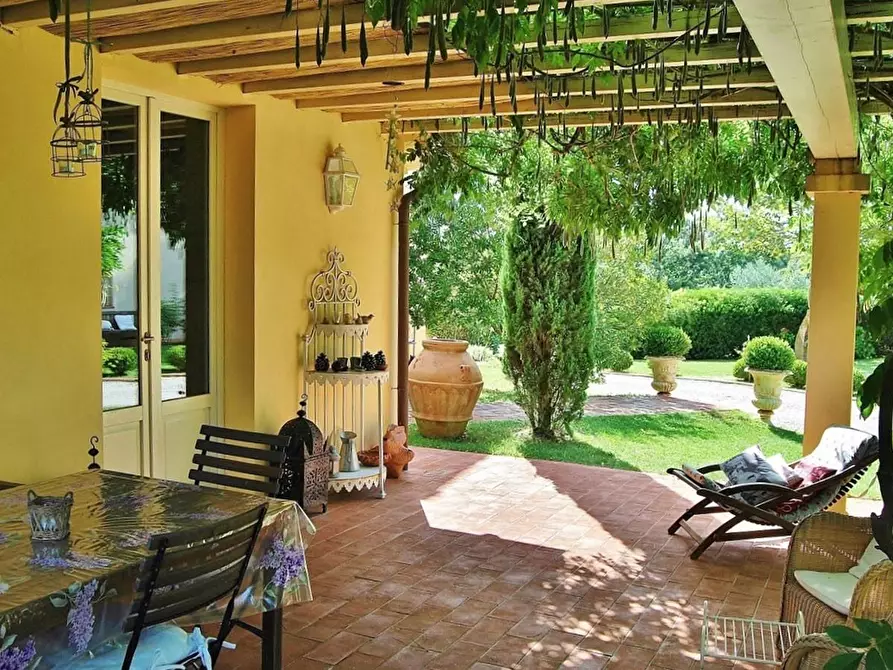 Immagine 17 di Rustico / casale in vendita  a Pisa