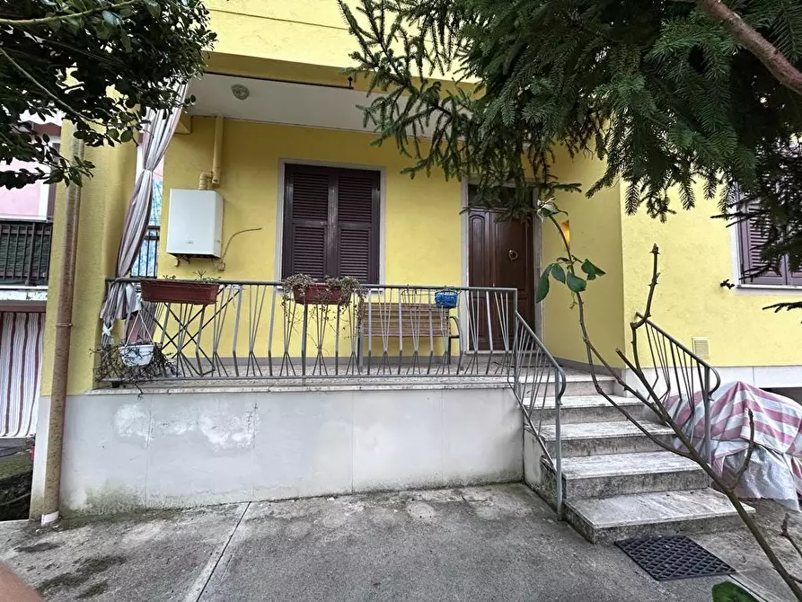 Immagine 1 di Casa indipendente in vendita  a Fivizzano