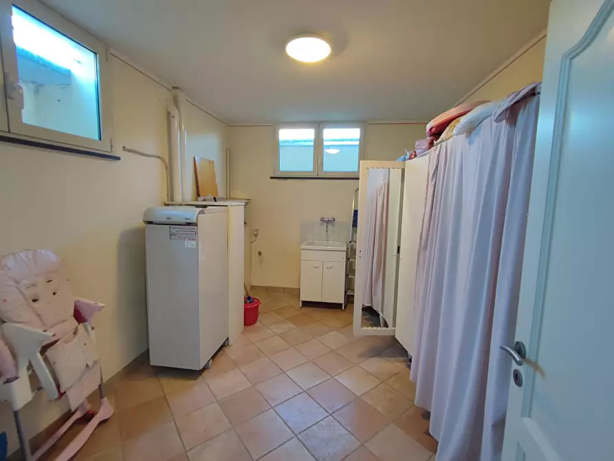 Immagine 22 di Villa in vendita  a Viareggio