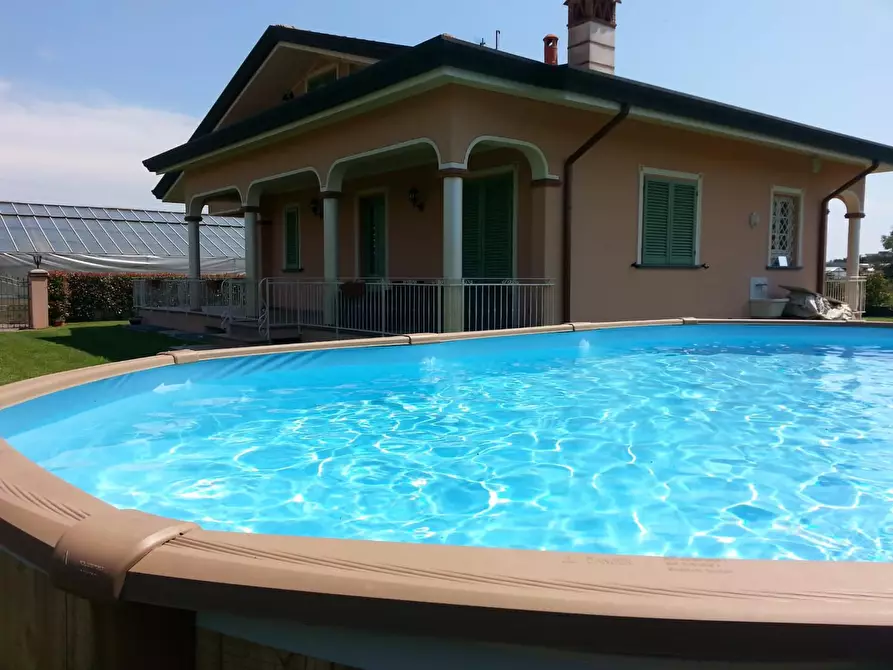 Immagine 30 di Villa in vendita  a Viareggio