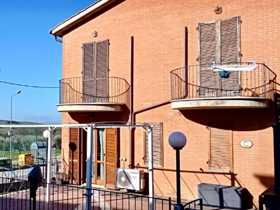 Immagine 14 di Appartamento in vendita  a Asciano