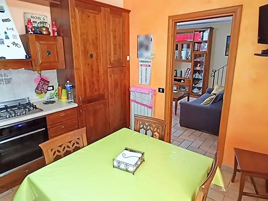 Immagine 5 di Appartamento in vendita  a Asciano