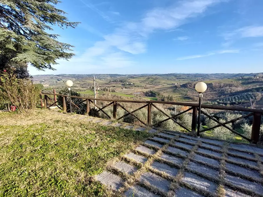 Immagine 17 di Appartamento in vendita  a Empoli