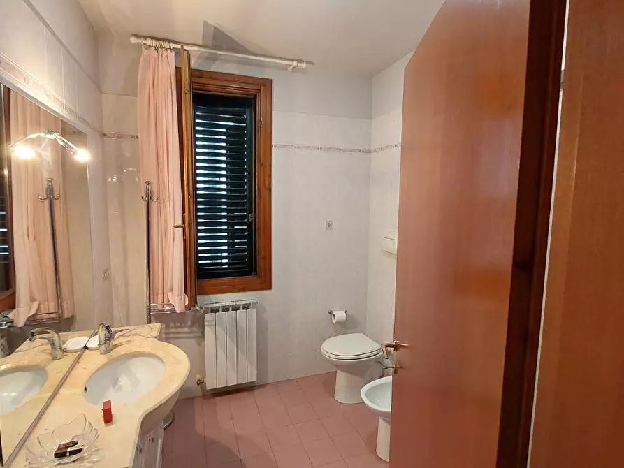 Immagine 9 di Appartamento in vendita  a Empoli