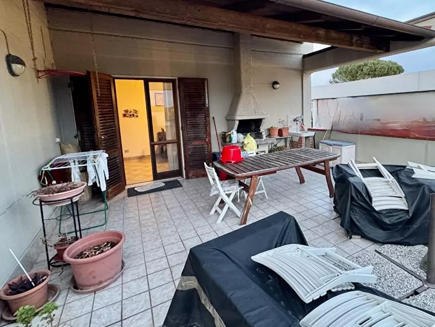 Immagine 18 di Terratetto in vendita  a Pisa