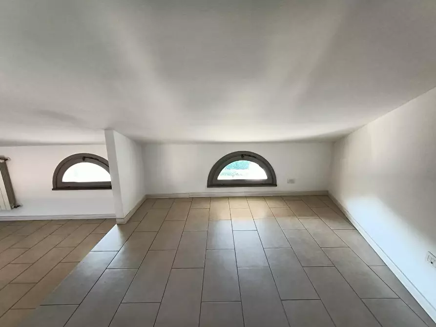 Immagine 16 di Appartamento in vendita  a Cascina