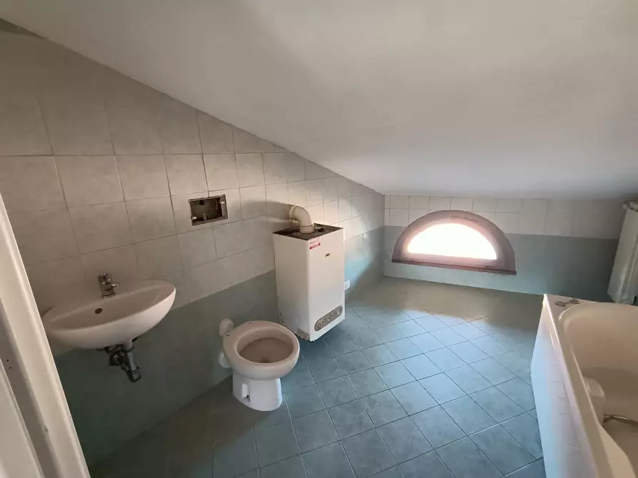 Immagine 14 di Appartamento in vendita  a Cascina