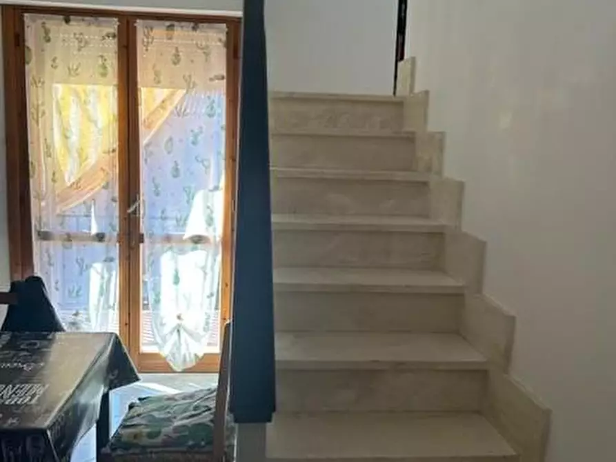 Immagine 4 di Appartamento in vendita  a Siena