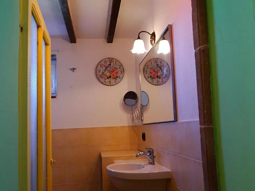 Immagine 37 di Villa in vendita  a San Miniato