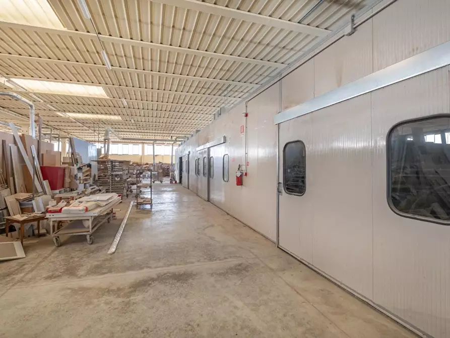 Immagine 25 di Capannone industriale in vendita  a Calcinaia