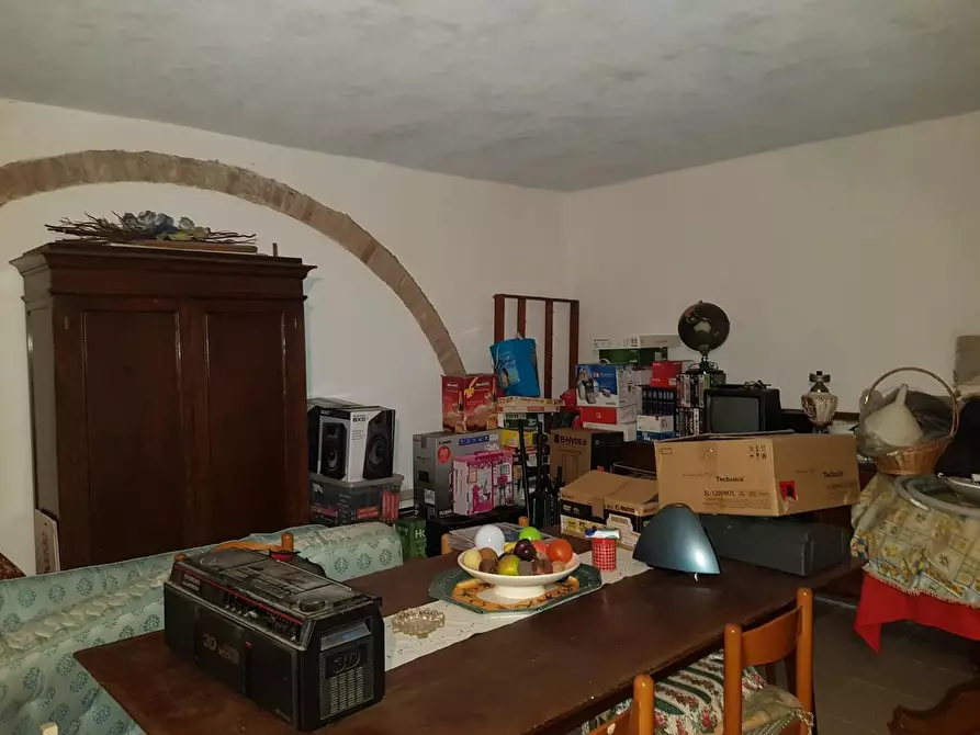 Immagine 25 di Appartamento in vendita  a Lajatico