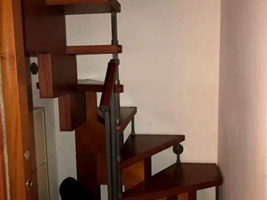 Immagine 21 di Villa in vendita  a Massa