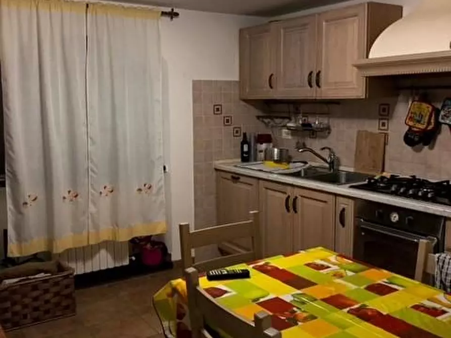 Immagine 15 di Villa in vendita  a Massa