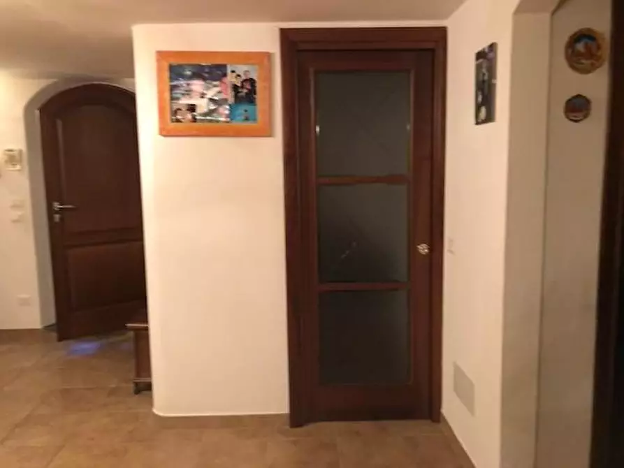 Immagine 27 di Villa in vendita  a Massa